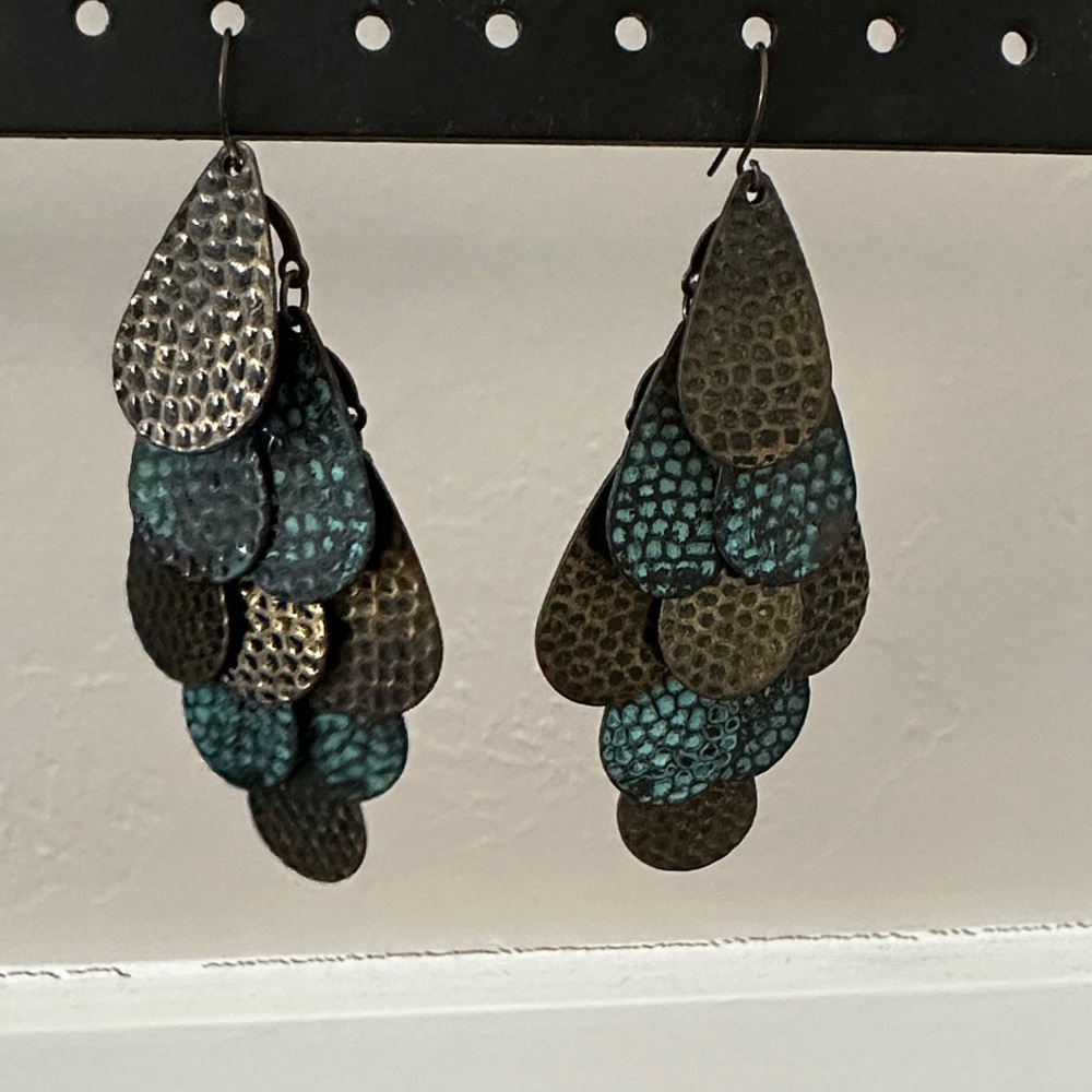 Chic Teardrop Dangle Earrings in Bronze and Teal
